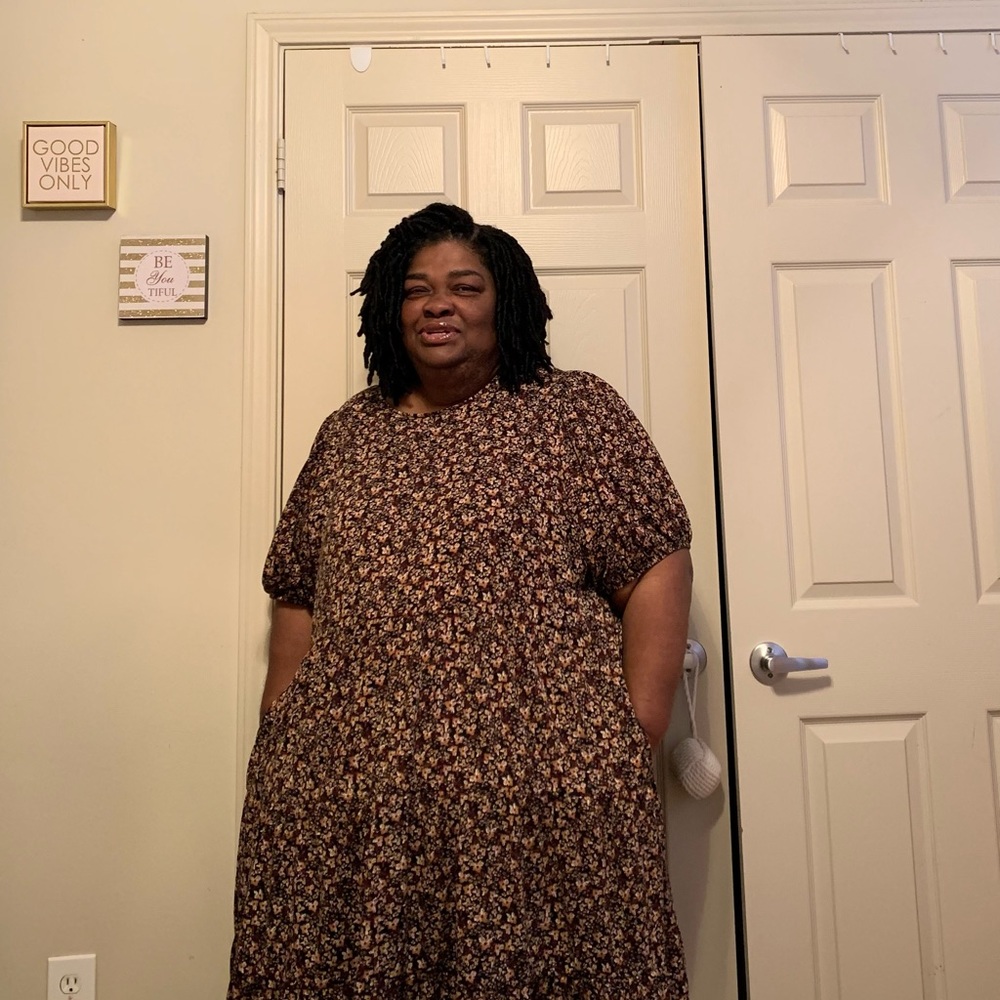 Meet your Posher, Cassandra